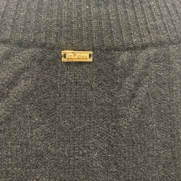 St. John Sport 100% Cashmere Jacket - Picture 3 of 5